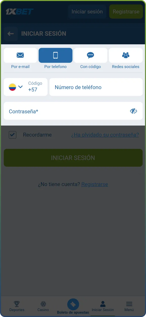 Introduce tu ID de usuario, correo electrónico o número de teléfono registrado junto con tu contraseña.
