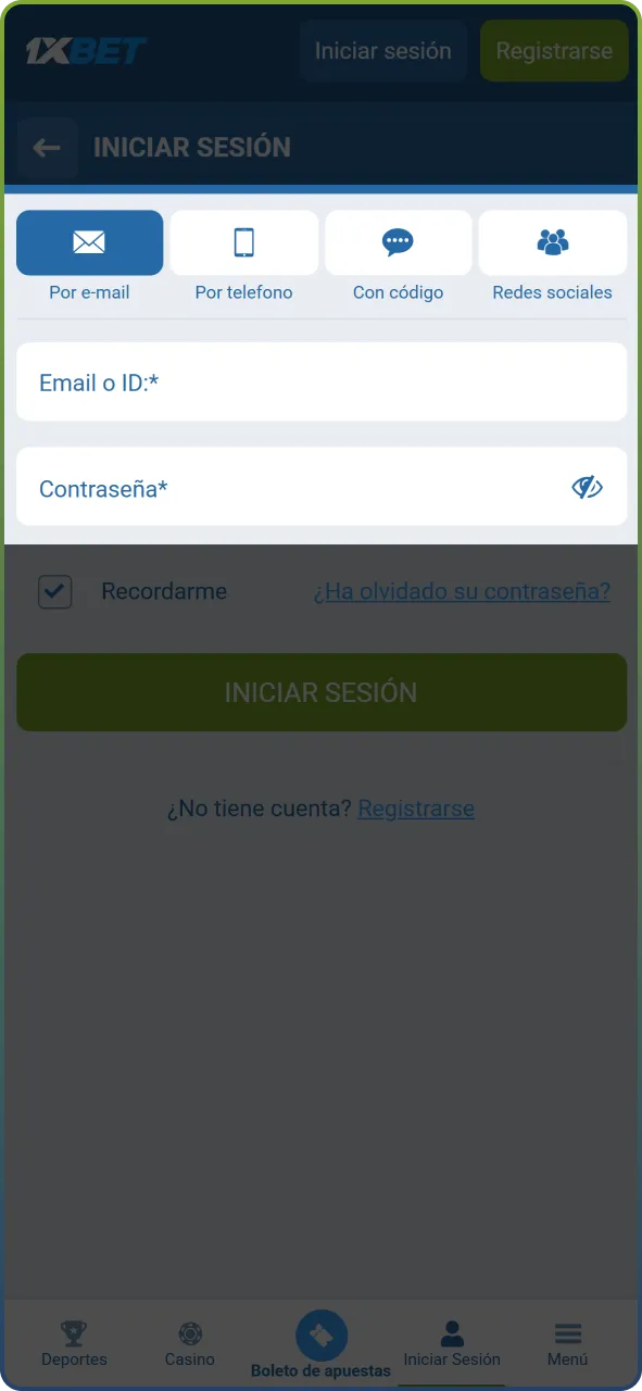 Introduce tu ID de usuario, correo electrónico o teléfono junto con tu contraseña en la pantalla de acceso.